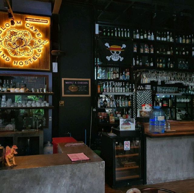 Bloom Cafe And Hostel Lipe (บลูมคาเฟ่แอนด์โฮสเทล) 
