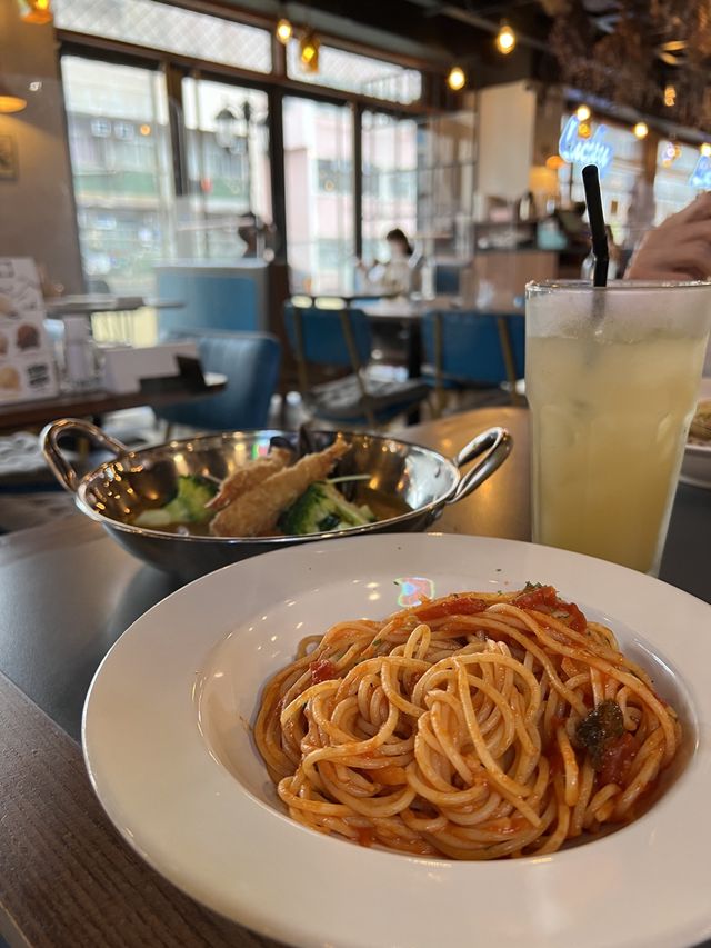 🍽滿天乾花的旺角西餐廳💐🌺🌼🌷🥀🌸🌹
