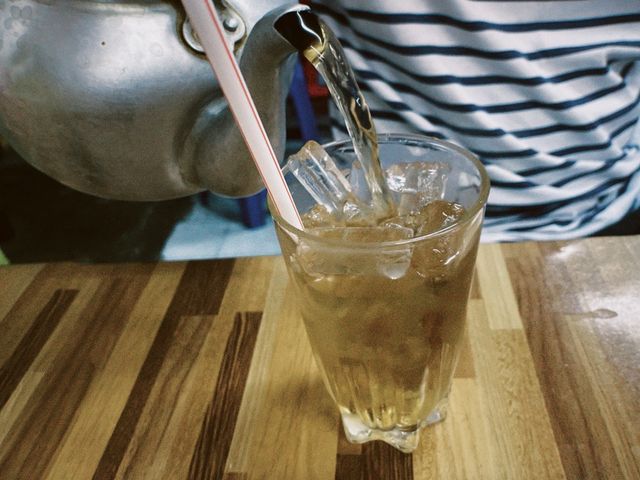 ร้านเย็นตาโฟหัวกุ้งทอด ความอร่อยกว่า50ปีในภูเก็ต 