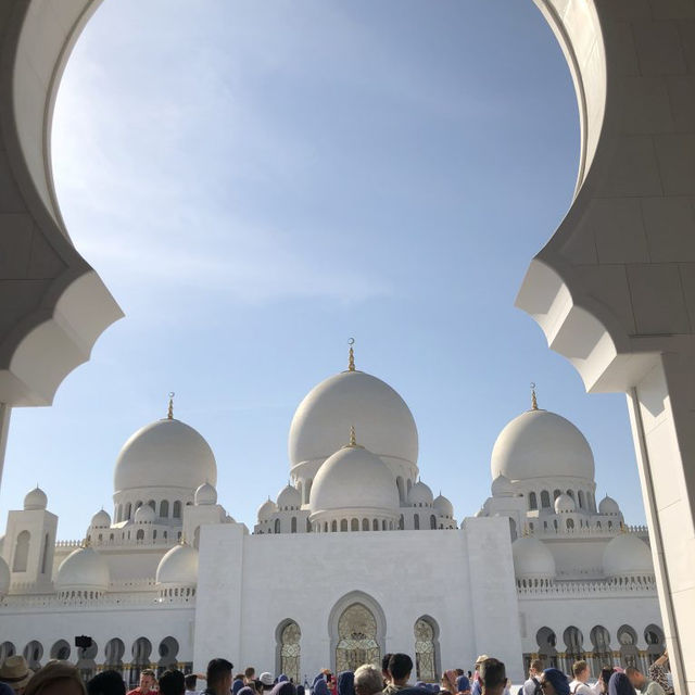 UAE アブダビ　シェイクザイードグランドモスク