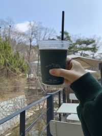우이동 계곡 갔다가 카페는 여기! 산아래