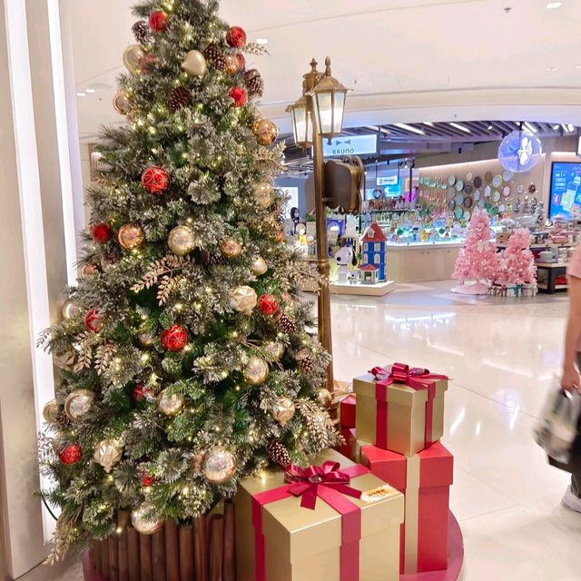 全新日出康城商場，漫威大玩具收藏品，聖誕特展！