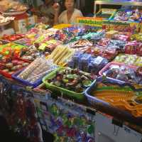 ลานหน้าห้าง เดอะสตรีท รัชดา