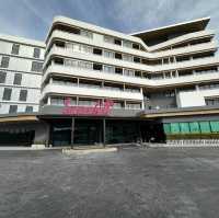 โรงแรมสการ์เลท