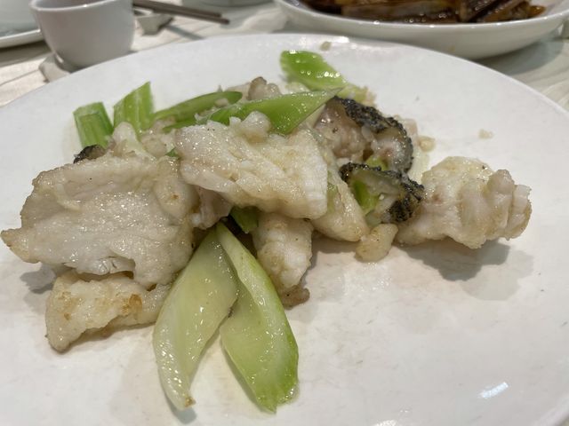 屯門三聖食海鮮，流連忘返