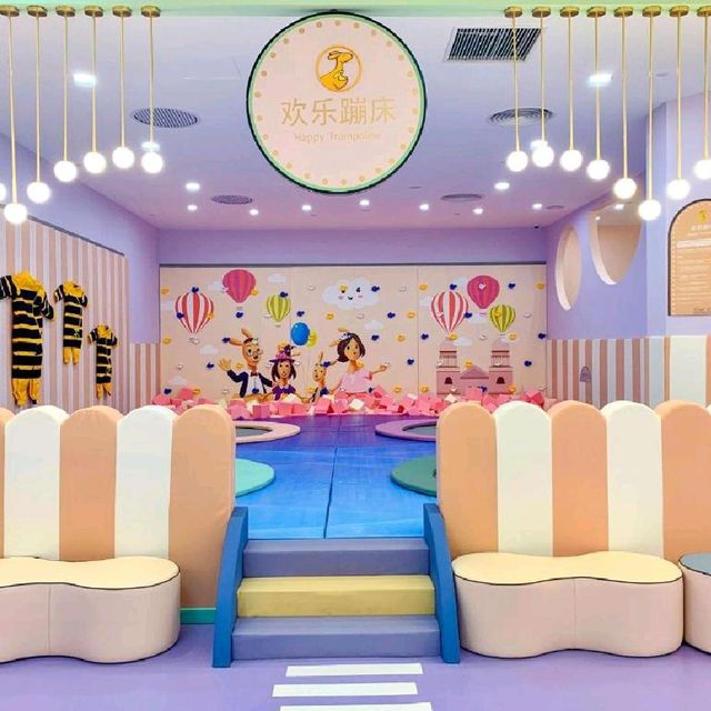 Q-Box Hotel Shanghai Sanjiagang