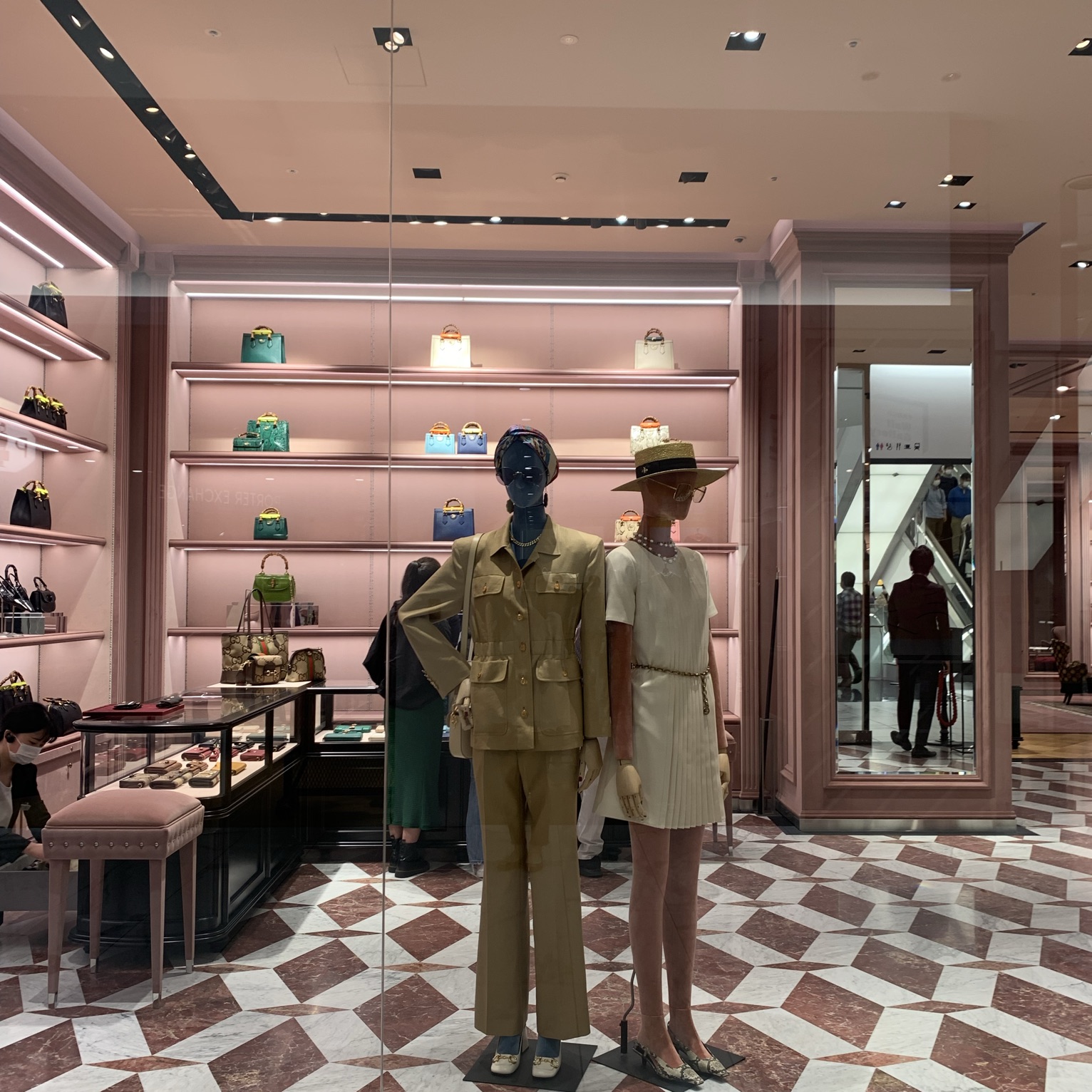 GUCCI 心斎橋 | Trip.com 大阪