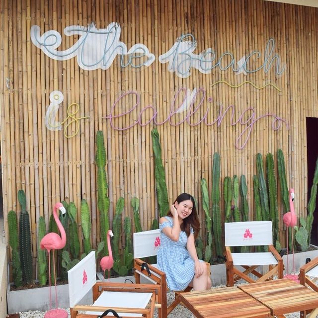 คาเฟ่ธีมชายหาดที่น่ารักที่สุดในนนทบุรีแล้ว 🏖️