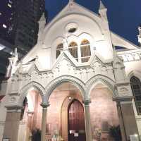  港島好去處｜
中環半山純白歷史建築！

