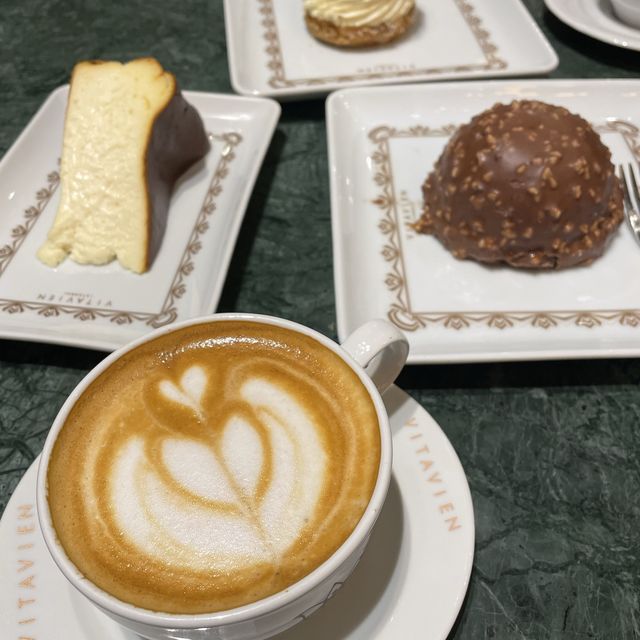 土耳其遊記 Istanbul 華麗佈置的甜品店 超好味