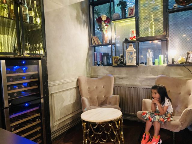 科索沃美食-Serai餐酒館