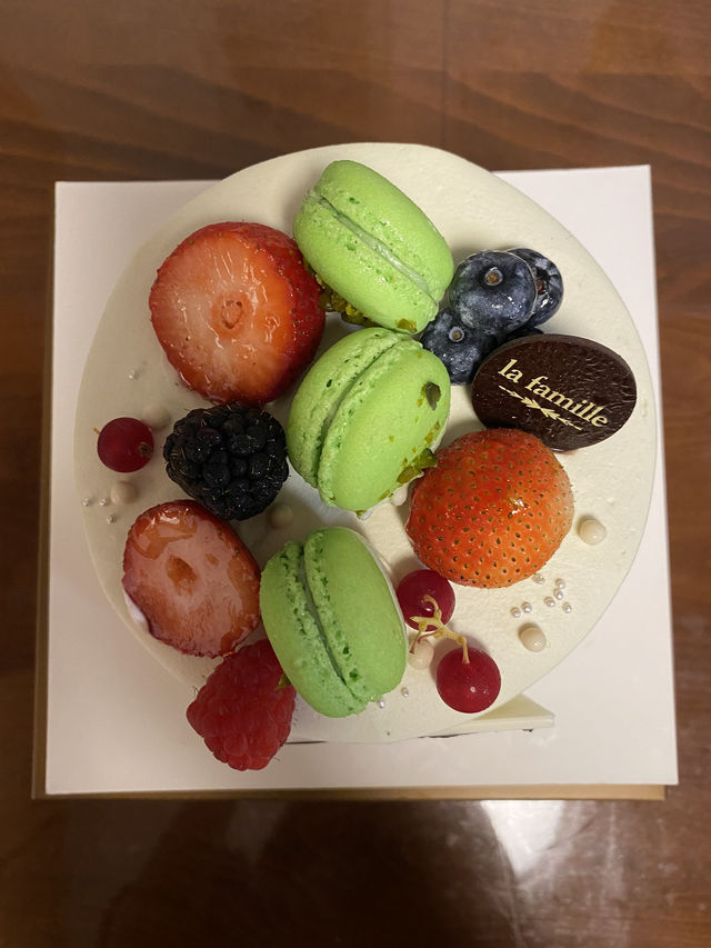  Superrrr Smooth and Soft Cream Pistachio Cake