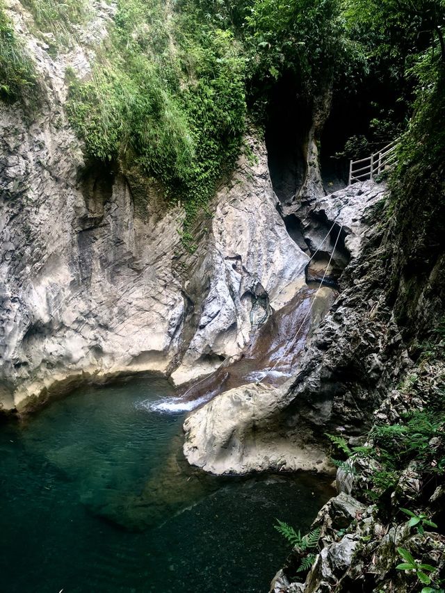 A Hidden Gem in Chongqing - Jindaoxia