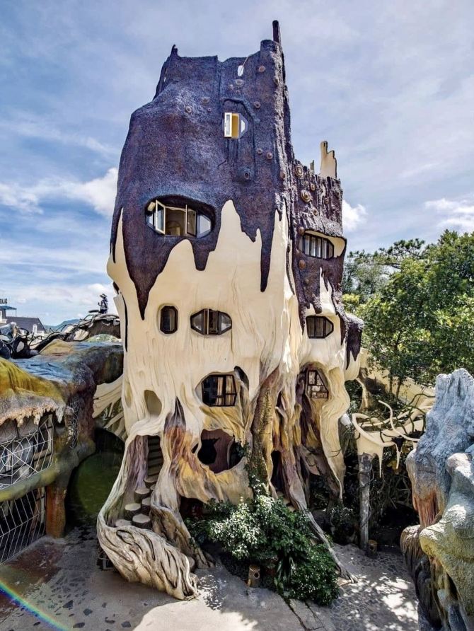 Crazy house вьетнам