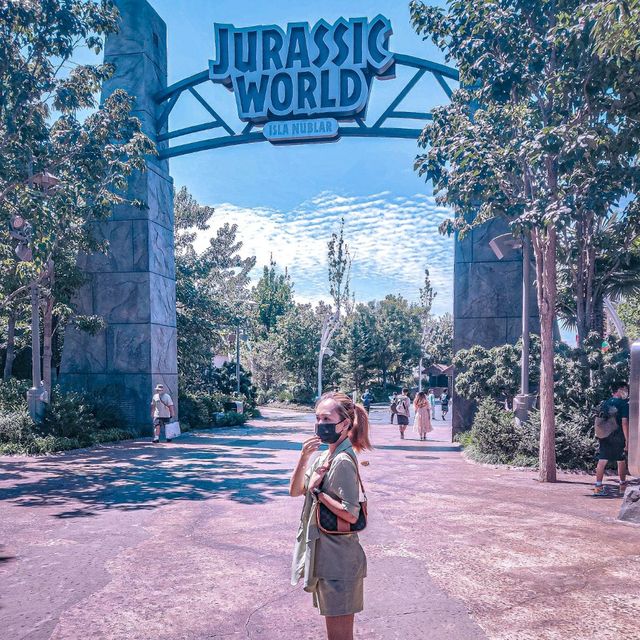 Gear Up! Welcome to Jurassic World!
