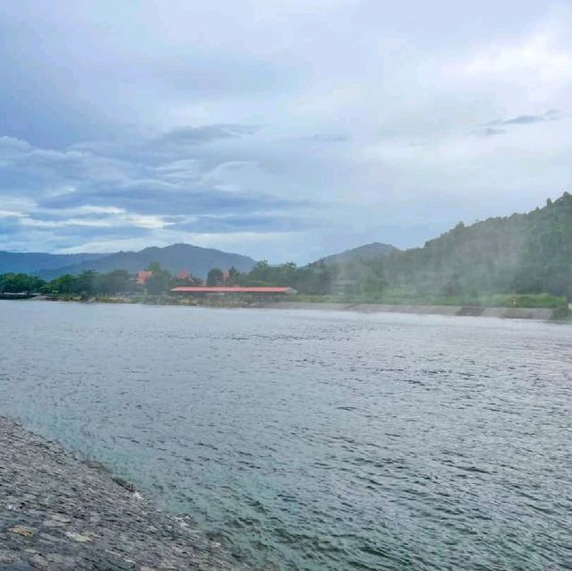 เที่ยวเขื่อนขุ่นดานปราการชล 