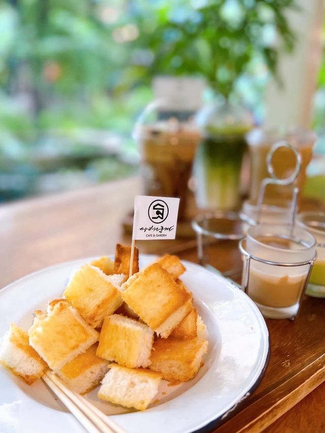 曼谷花園咖啡店☕️泰國菜館