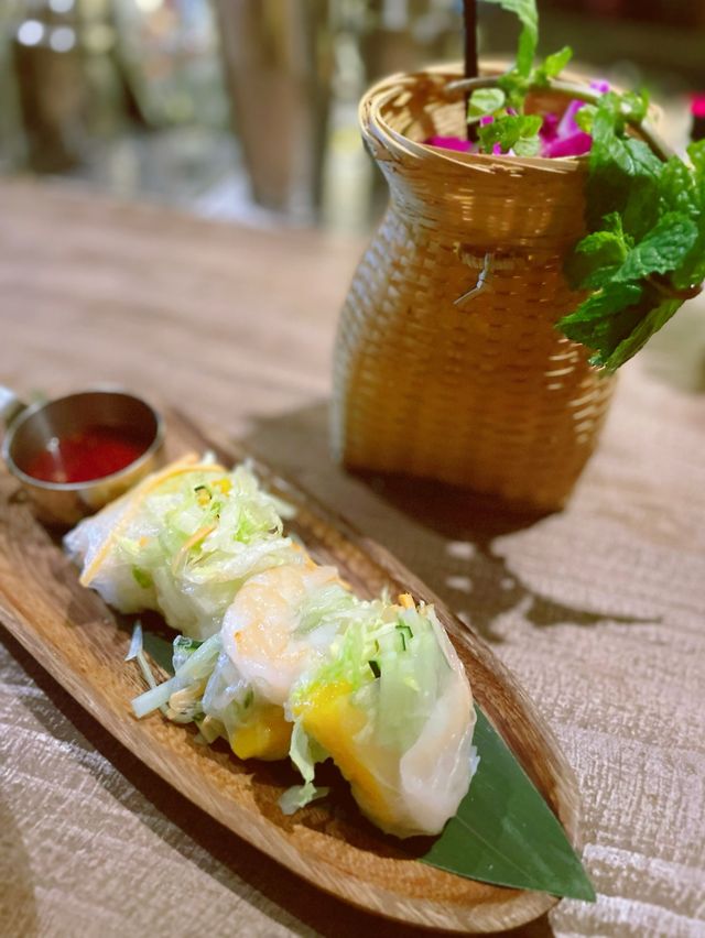 ✨尖沙咀全新超靚維港景 室內外酒吧餐廳