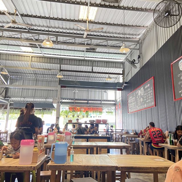 ก๋วยเตี๋ยวต้มยำหมูชากังราว
