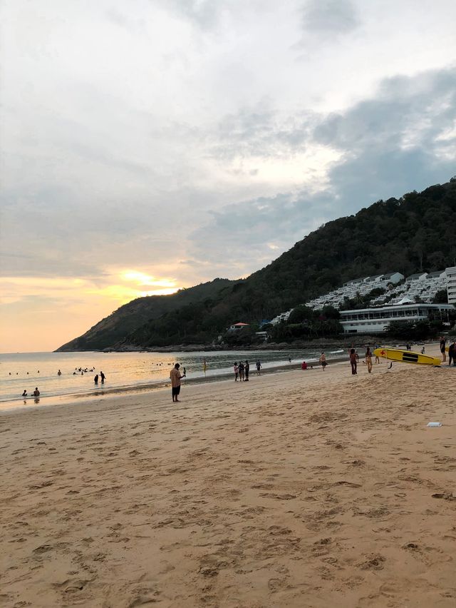 Vibe ดีๆที่หาดในหาน