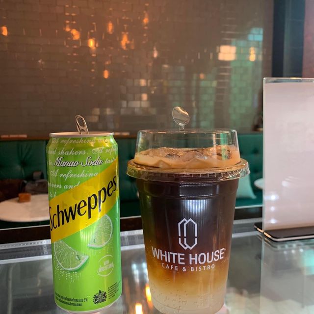 White house Cafe & Bistro  Yala