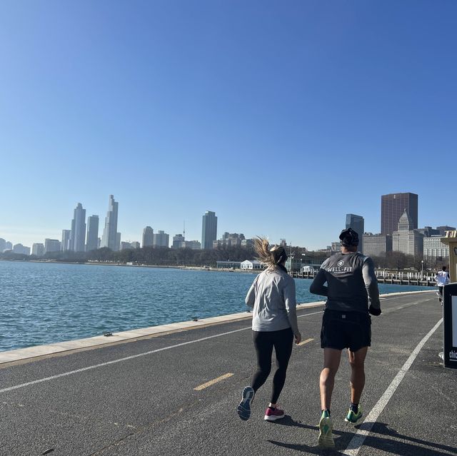 Chicago lake front biking and running trail