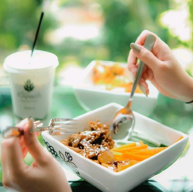 KLUWIH CAFE SEMARANG