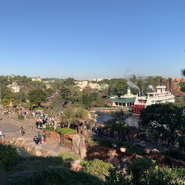 クリスマスの東京ディズニーランド