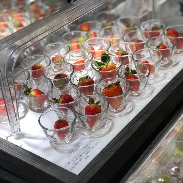 【福岡ホテル】あまおうをたくさん使ったいちごスイーツビュッフェ
