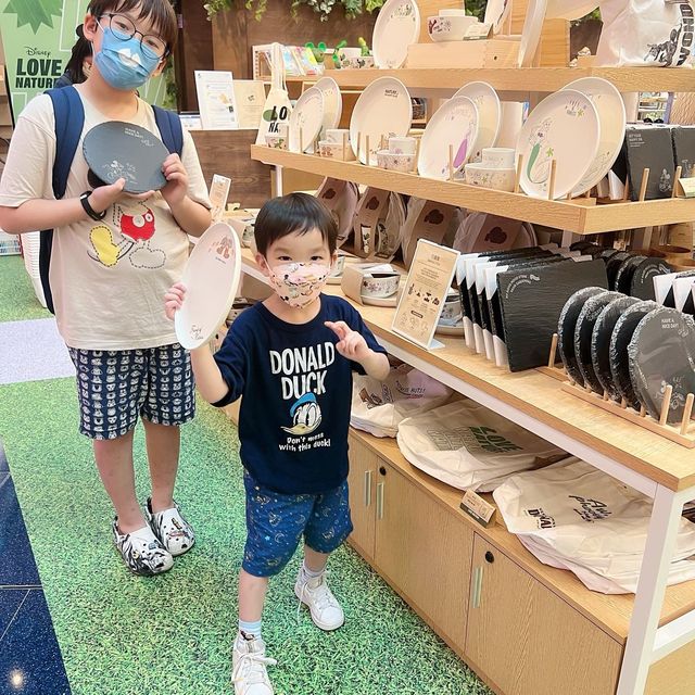 又一城LG2層的《Disney. Love Nature》 又一城LG2層的《Disney. Love Nature》