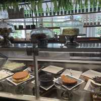 KLCC 분수대가 보이는 초록초록한 감성의 카페🌿☕️