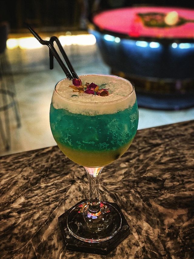 咕嚕咕嚕｜尖沙咀樓上酒吧餐廳🍸最啱一大班人打卡盡興