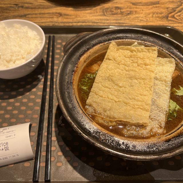 Excellent food court to sample all local food