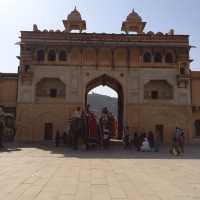 the gigantic Amer Fort