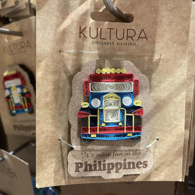 다바오를 기념할 선물을 살 땐 “KULTURA”