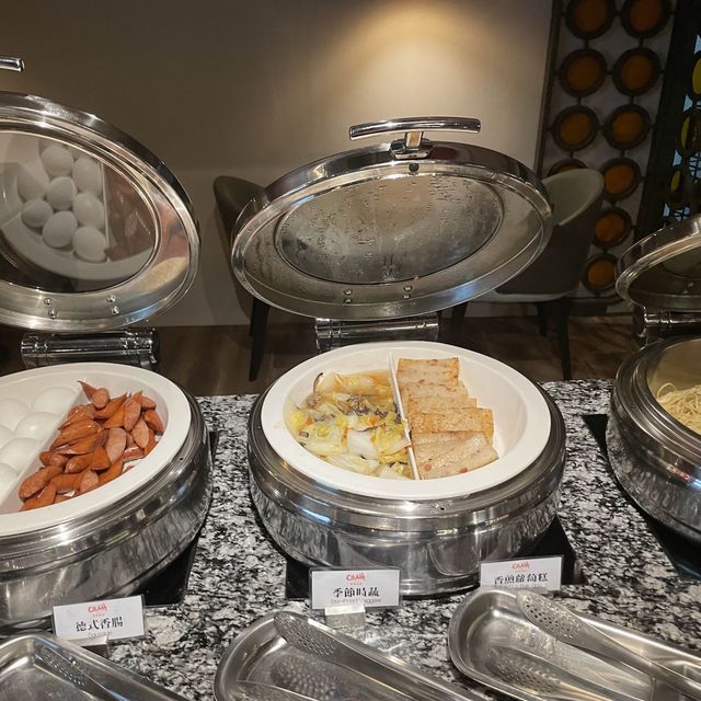 享受club風格卻不擔心吵鬧的地下豪華空間。