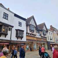 Searching for a pub in Canterbury