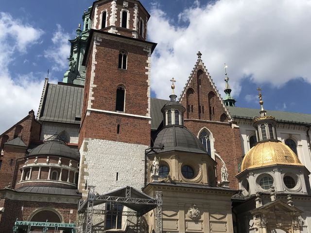 เที่ยวชมปราสาท Wawel 🇵🇱 ที่เมืองคราคูฟ โปแลนด์