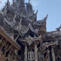 🇹🇭泰國芭提雅遊記  真理寺博物館 - 欣賞壯觀的雕像和浮雕