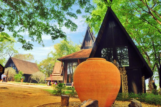 Thai Tourism: Chiang Rai Black Temple, Alternative Collision of Modern Art