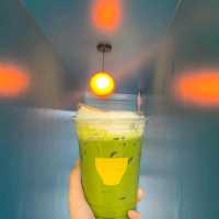 yellow cup คาเฟ่มินิมอลสไตล์