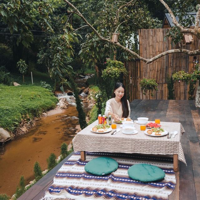 บ้านหลังน้อยริมลำธารกลางป่าเชียงใหม่ 🌿
