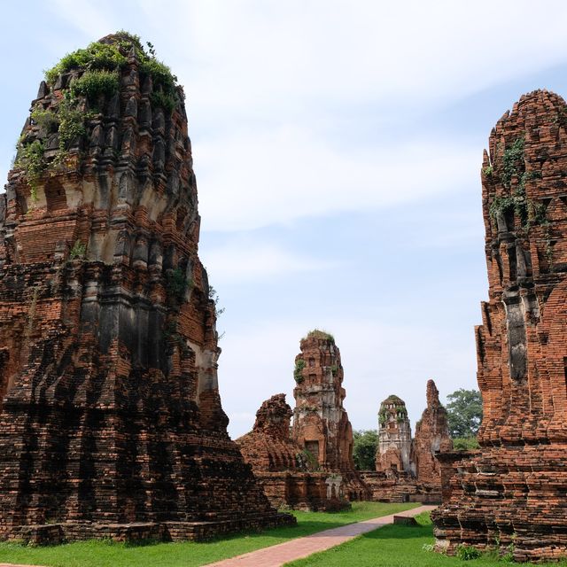อลังการกำแพงแก้ว วัดมหาธาตุ พระนครศรีอยุธยา
