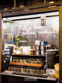 TE time & space ร้านชาดอกไม้ สมุนไพร และชานม 