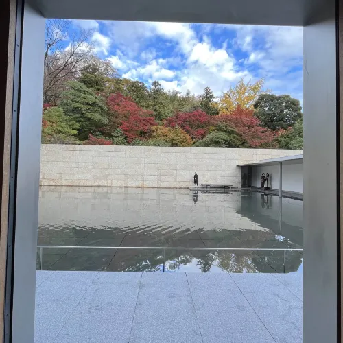 【石川】紅葉と建築美!鈴木大拙館