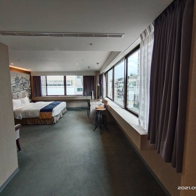 洛碁大飯店官網活動，疫苗專案平日1322元入住行政大床房