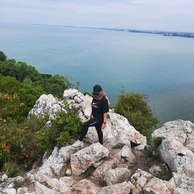 Bukit Batu Putih Hiking Trail