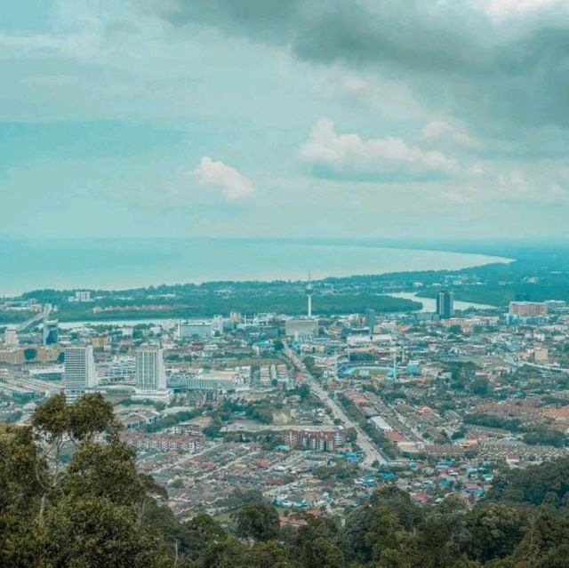 Hiking di Bukit Sekilau