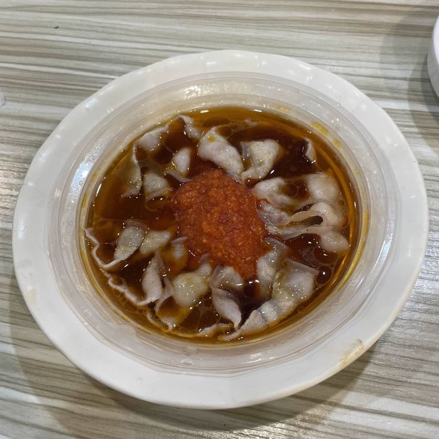 "紅磡高質米線，冬菇皇好正"