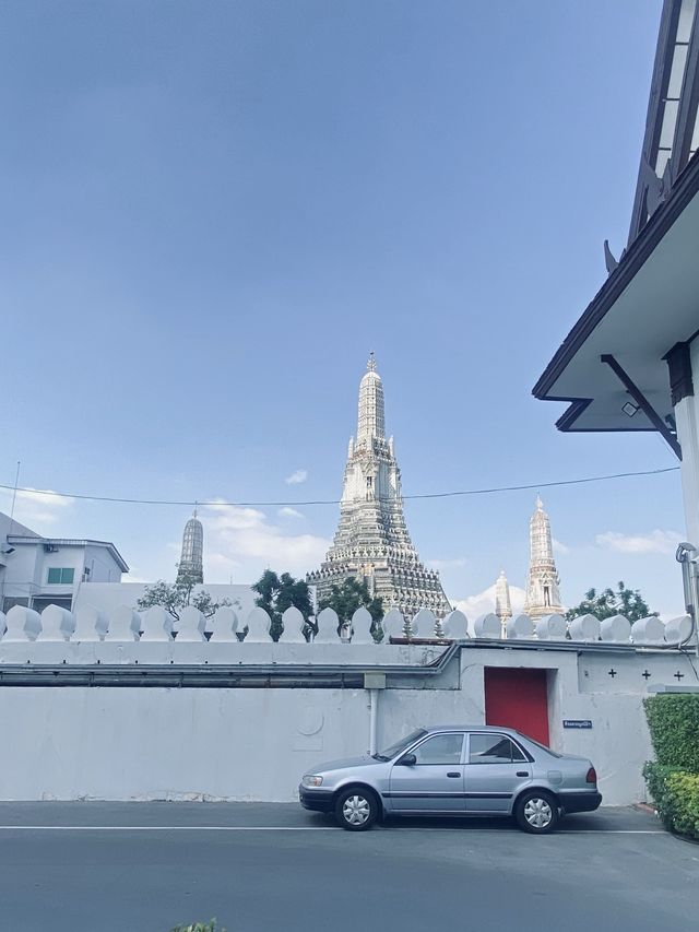 ทำบุญ ไหว้พระ | วัดอรุณราชวราราม | กรุงเทพมหานคร